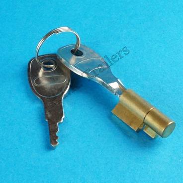 Hitch Lock Erde - NEW