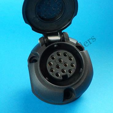 13 Pin Socket with Twin Cable Gasket - 3
